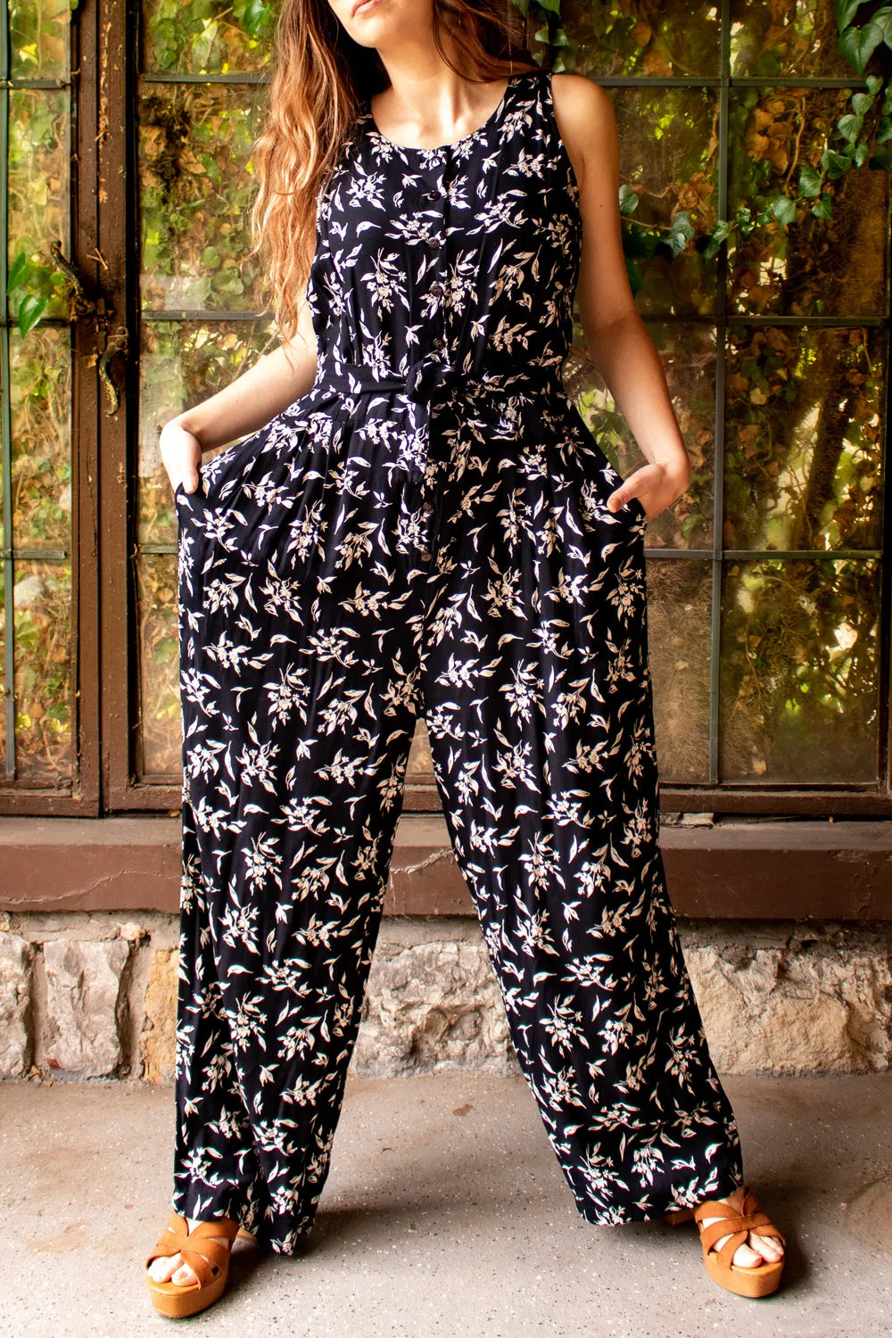 Vintage 1980s Sleeveless Black & White Floral Jumpsuit - Large