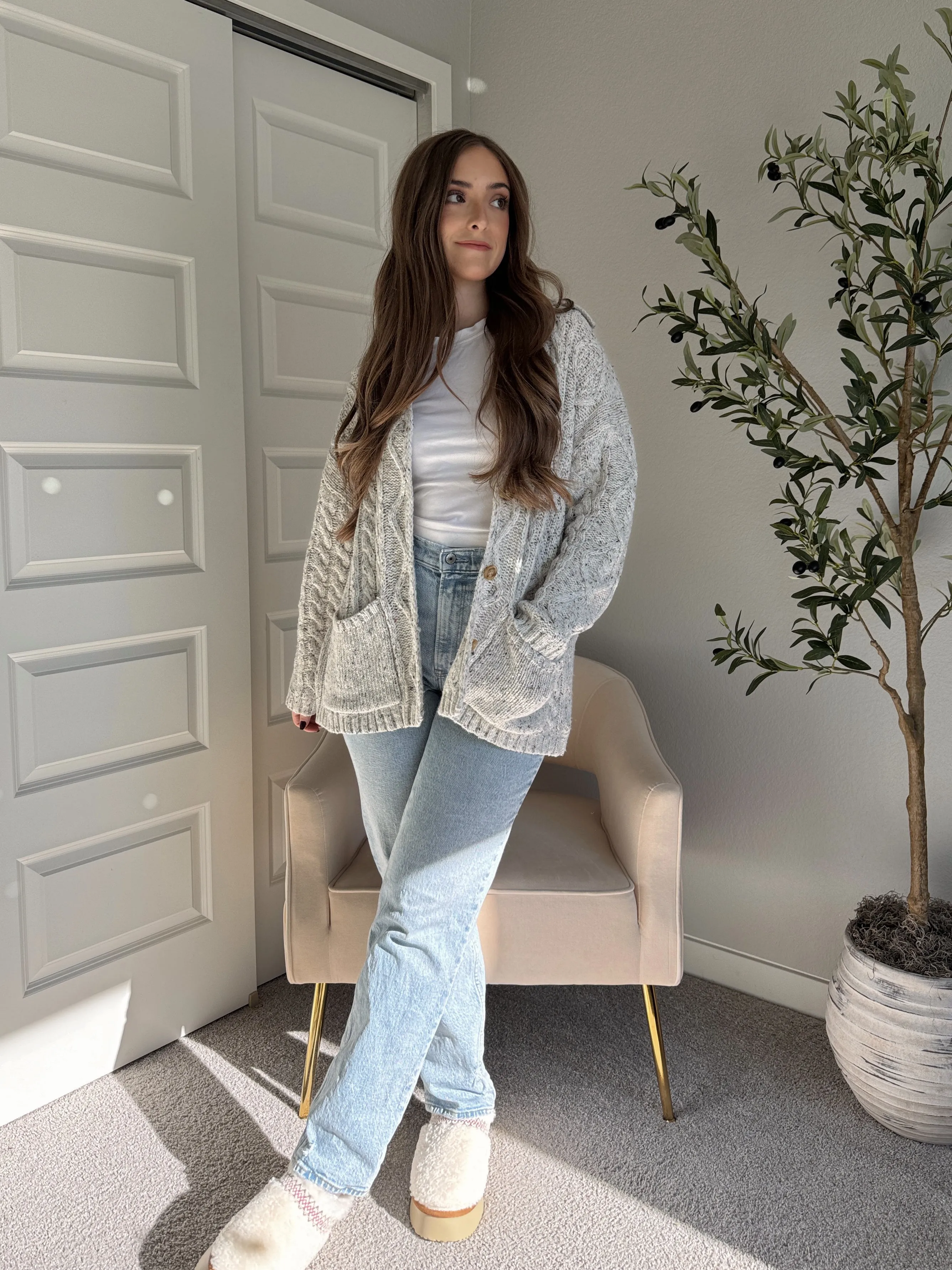 Winter Meadow Oversized Cable Knit Button Down Cardigan (Heather Gray)